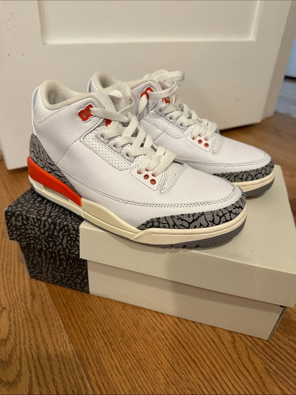 Women’s Jordan Air Jordan 3 Retro Georgia Peach